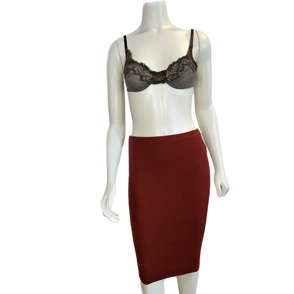 Forever 21 Skirt Size M Womens Knit Ribbed Stretch Midi Medium Orange - Picture 1 of 2